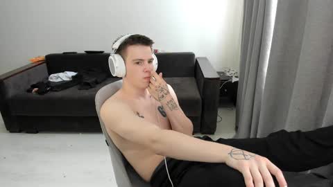 Ray online show from April 3, 7:28 am