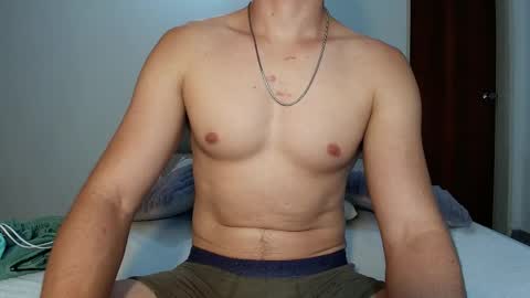 Snapshot of ray_weed chatting on March 27, 11:15 pm Ray online show from March 27, 11:15 pm