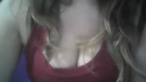 rayday_ online show from October 10, 9:36 pm