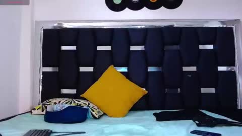 Rayn online show from February 10, 5:19 pm