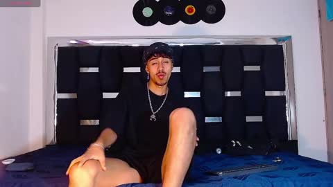 Rayn online show from February 17, 7:53 pm