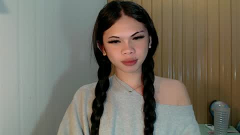 Snapshot of raze_fuckzx chatting on June 16, 10:34 pm cindy online show from June 16, 10:34 pm
