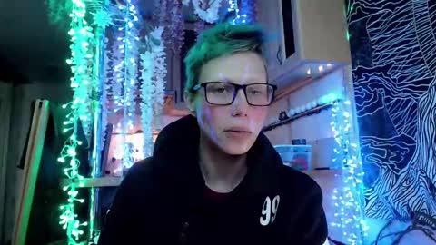 Snapshot of raziel_haze chatting on February 16, 1:16 pm Yrriel Strife Candy-Demon Caveboy mr. Cringe online show from February 16, 1:16 pm