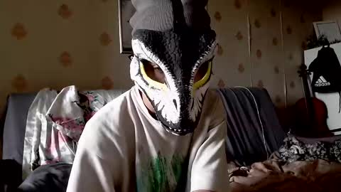 Snapshot of raziel_haze chatting on October 9, 12:47 pm Yrriel Strife Candy-Demon Caveboy mr. Cringe online show from October 9, 12:47 pm