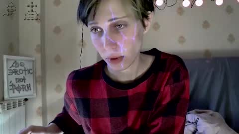 Snapshot of raziel_haze chatting on October 20, 5:41 am Yrriel Strife Candy-Demon Caveboy mr. Cringe online show from October 20, 5:41 am