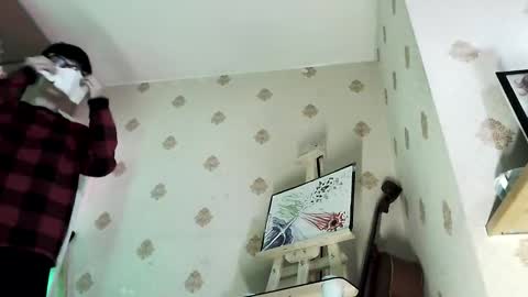 Snapshot of raziel_haze chatting on October 31, 8:37 am Yrriel Strife Candy-Demon Caveboy mr. Cringe online show from October 31, 8:37 am