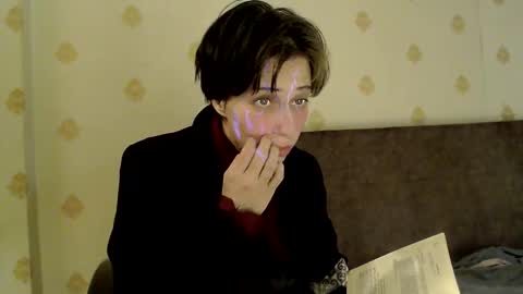 Snapshot of raziel_haze chatting on November 13, 1:48 am Yrriel Strife Candy-Demon Caveboy mr. Cringe online show from November 13, 1:48 am