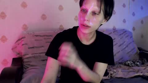 Snapshot of raziel_haze chatting on December 5, 5:16 am Yrriel Strife Candy-Demon Caveboy mr. Cringe online show from December 5, 5:16 am