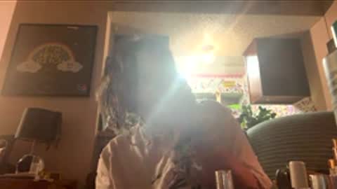 rcherrycola00 online show from April 3, 6:00 am