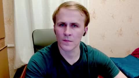 Snapshot of ready2serve_obey chatting on June 8, 7:47 pm Jack online show from June 8, 7:47 pm