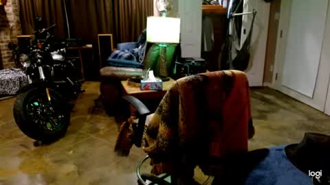 Snapshot of ready4aride2day chatting on January 18, 10:39 am ready4aride2day online show from January 18, 10:39 am