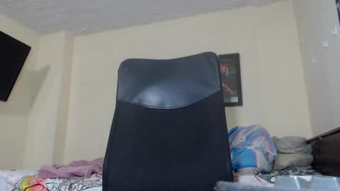 Snapshot of real1dk chatting on February 10, 8:20 am Sthith online show from February 10, 8:20 am