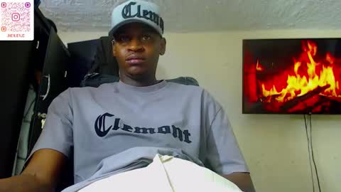 Snapshot of real1dk chatting on October 2, 2:29 am Sthith online show from October 2, 2:29 am