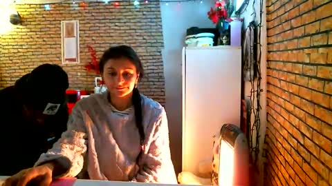 real_coupl3 online show from January 18, 8:29 am