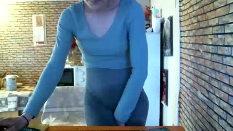 real_coupl3 online show from March 25, 7:25 am