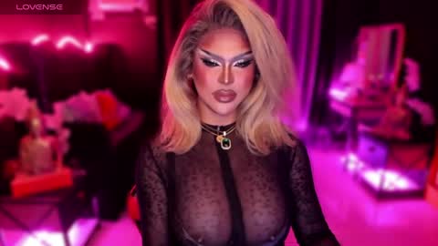 Snapshot of real_dom_phuta chatting on June 1, 3:41 am Miss Katrina De Futah Goddess of HELL online show from June 1, 3:41 am