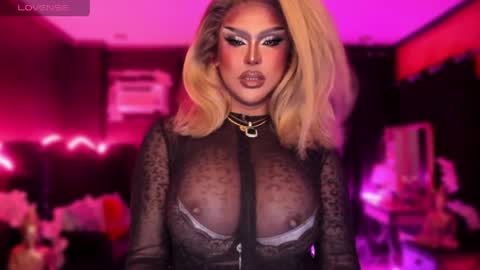 Snapshot of real_dom_phuta chatting on June 1, 3:47 pm Miss Katrina De Futah Goddess of HELL online show from June 1, 3:47 pm