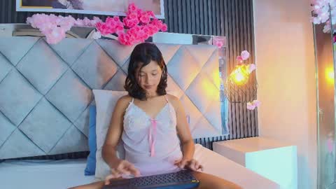 DONCELLA online show from April 23, 8:55 pm