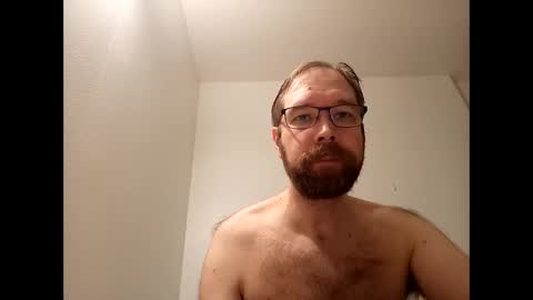 Snapshot of realbucknaked80s chatting on November 30, 7:40 pm realbucknaked80s online show from November 30, 7:40 pm