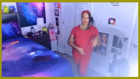 Snapshot of realgoddessdream chatting on May 3, 3:12 am realgoddessdream online show from May 3, 3:12 am