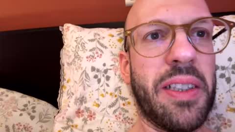 HugeSecret online show from February 1, 10:36 am