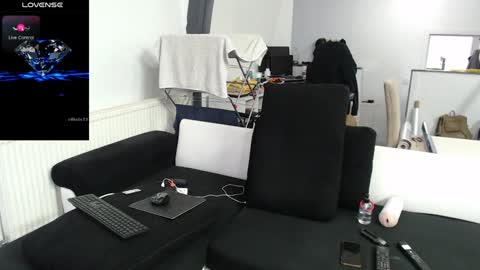 Snapshot of reallyman7 chatting on December 14, 8:34 am Ask me online show from December 14, 8:34 am