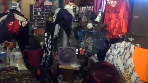 Snapshot of reallyredrum69th chatting on October 22, 5:02 pm reallyredrum69th online show from October 22, 5:02 pm