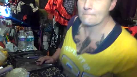 Snapshot of reallyredrum69th chatting on October 25, 5:30 pm reallyredrum69th online show from October 25, 5:30 pm