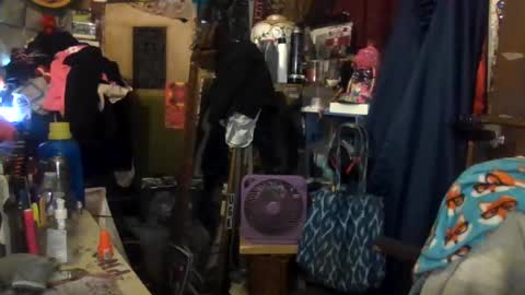 Snapshot of reallyredrum69th chatting on October 31, 2:45 am reallyredrum69th online show from October 31, 2:45 am