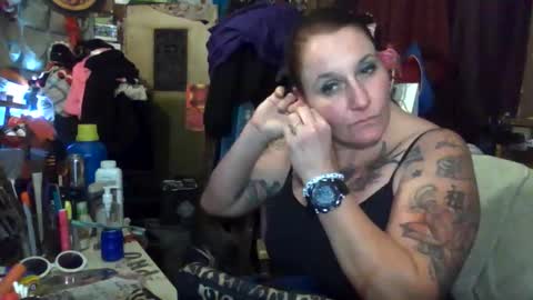 Snapshot of reallyredrum69th chatting on November 1, 4:47 am reallyredrum69th online show from November 1, 4:47 am