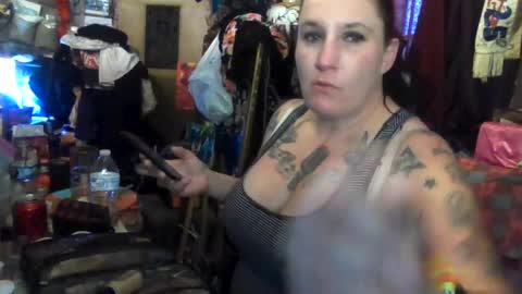 Snapshot of reallyredrum69th chatting on November 16, 6:46 pm reallyredrum69th online show from November 16, 6:46 pm