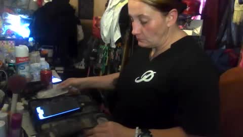 Snapshot of reallyredrum69th chatting on November 22, 4:06 pm reallyredrum69th online show from November 22, 4:06 pm