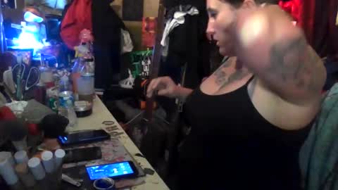 Snapshot of reallyredrum69th chatting on November 29, 3:31 am reallyredrum69th online show from November 29, 3:31 am