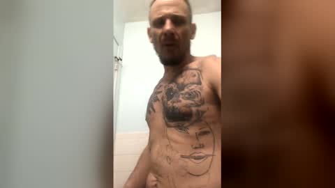 Snapshot of realperfecto chatting on February 23, 12:35 pm realperfecto online show from February 23, 12:35 pm