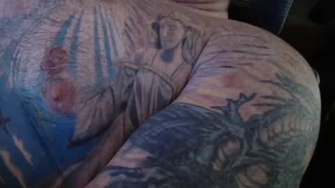 Snapshot of realrubpirate chatting on January 2, 7:23 am realrubpirate online show from January 2, 7:23 am