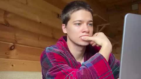 Snapshot of realsupermichael chatting on September 13, 9:09 am AliceEve online show from September 13, 9:09 am