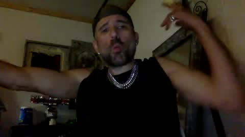 Snapshot of realzilla69 chatting on December 8, 10:36 pm realzilla69 online show from December 8, 10:36 pm
