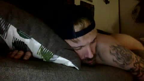 Snapshot of realzilla69 chatting on January 2, 9:33 am realzilla69 online show from January 2, 9:33 am