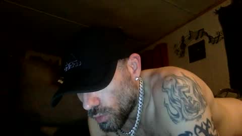 Snapshot of realzilla69 chatting on February 27, 3:47 am realzilla69 online show from February 27, 3:47 am