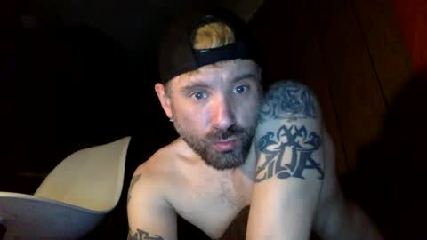 Snapshot of realzilla69 chatting on March 4, 8:46 am realzilla69 online show from March 4, 8:46 am