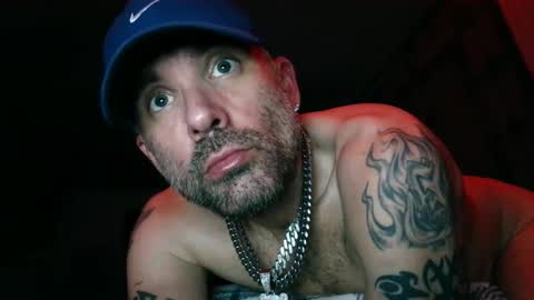 Snapshot of realzilla69 chatting on May 9, 8:41 am realzilla69 online show from May 9, 8:41 am