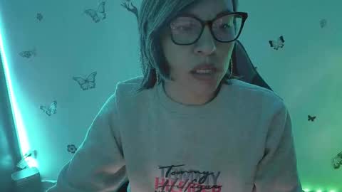 Rebbeca online show from March 29, 10:26 am