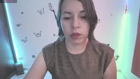 Snapshot of rebbeca09 chatting on July 22, 1:14 pm Rebbeca online show from July 22, 1:14 pm