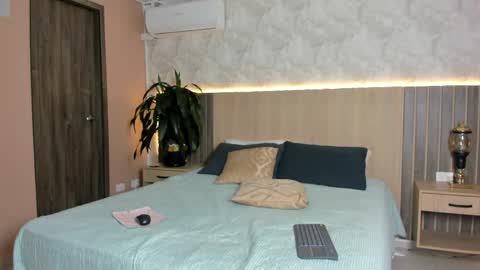 I invite you to my birthday on November 3th  online show from April 20, 8:10 pm