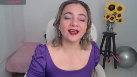 Snapshot of rebeca_milf chatting on October 5, 11:41 am REBECA online show from October 5, 11:41 am