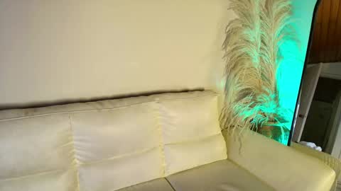 Rebeca Williams online show from February 4, 2:07 am