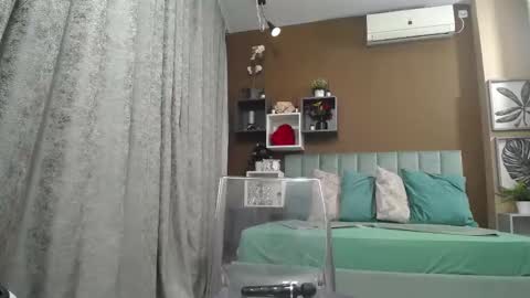 Snapshot of rebecablackx chatting on November 22, 4:44 am rebecablackx online show from November 22, 4:44 am