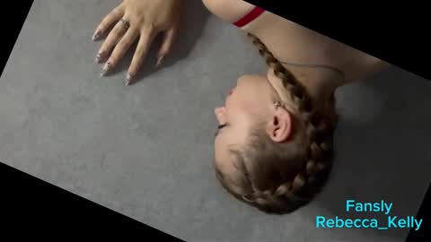 rebecca_____ online show from February 16, 2:07 am