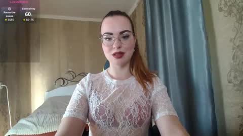 Snapshot of rebecca_ccaa chatting on May 4, 2:35 pm Rebecca online show from May 4, 2:35 pm