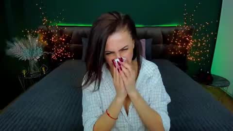 rebecca_diamonds online show from February 10, 9:47 am